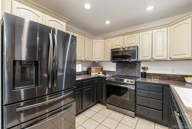 96 Lookout Ridge Dr — Photo 11