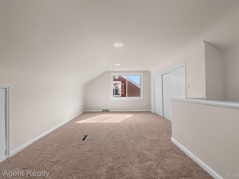 9716 Quandt Ave, photo 25