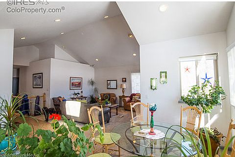 5th image of 7150 Christopher Ct