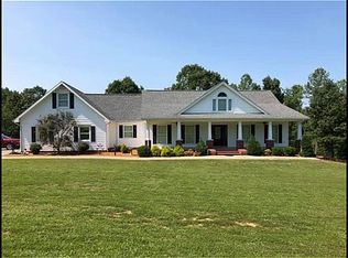 708 Hill Dr, Smithland, KY 42081