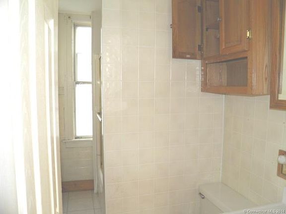 UNIT 1 FULL BATH
