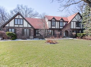 3703 Live Oak Rd, Crystal Lake, IL 60012