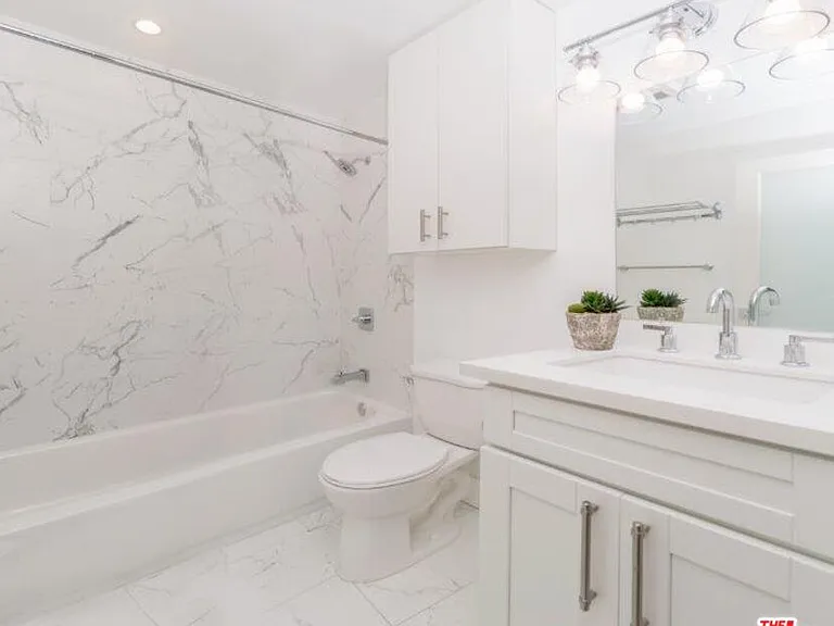 11235 Richland Ave #4 — Photo 7