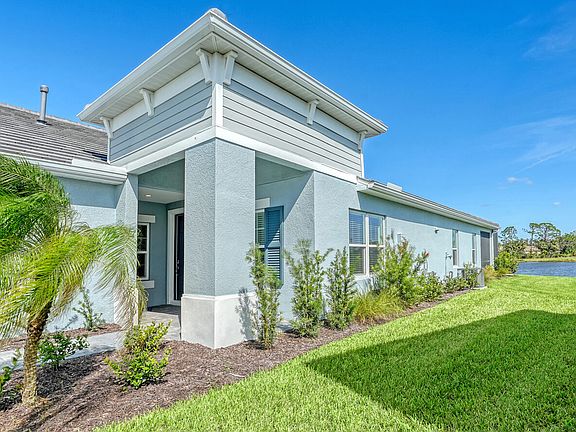 3rd image of 10137 Lake Wales Cir