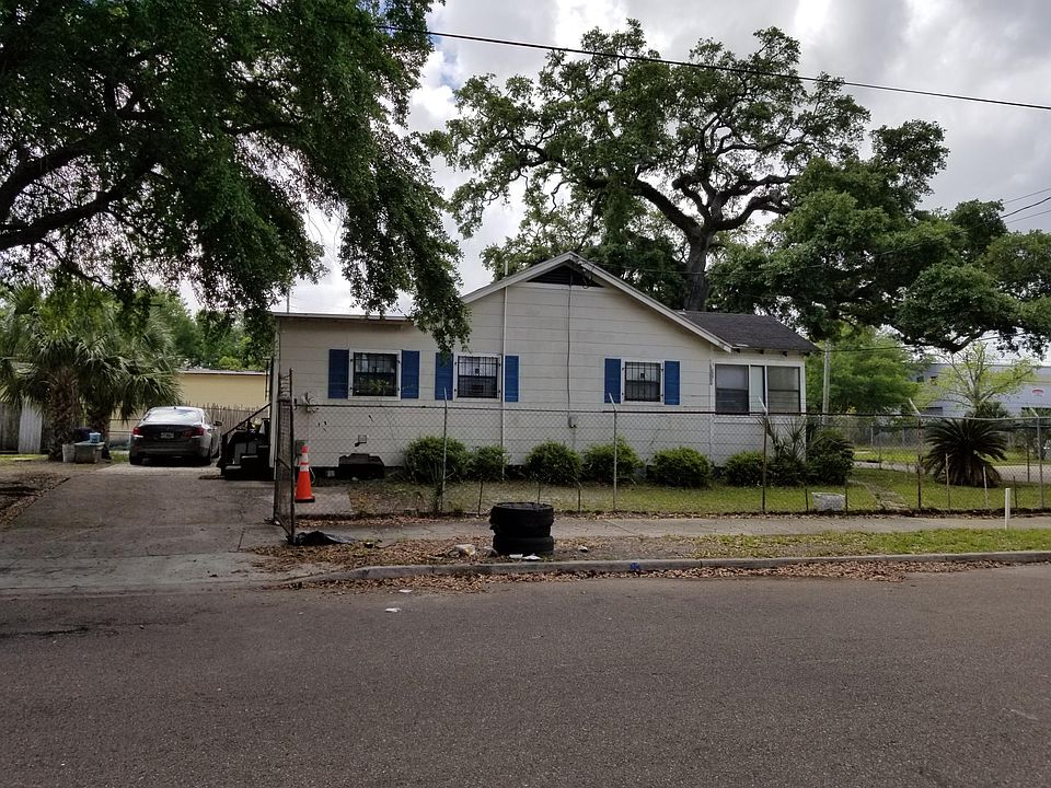 1st image of 2075 Evergreen Ave