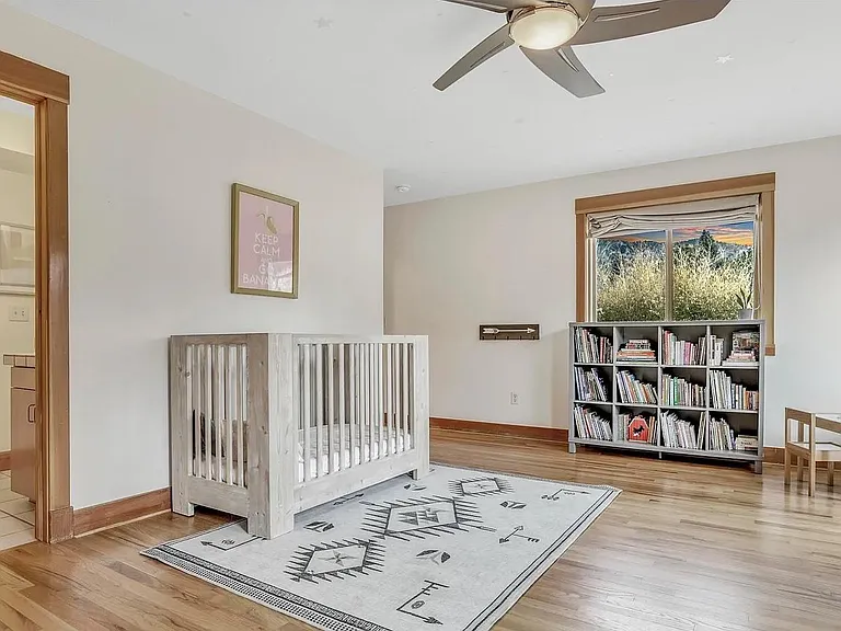 1217 Linden Ave — Photo 13
