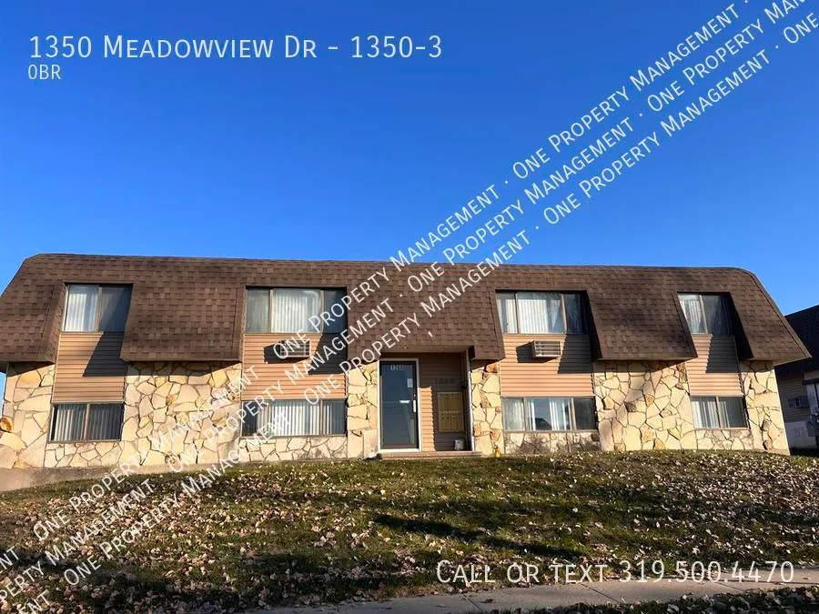 Primary Photo - 1350 Meadowview Dr #3