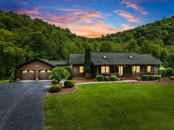 2595 Split Rail Rd, Shawsville, VA 24162