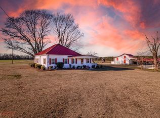 406 Mills Loop Rd, Mount Olive, NC 28365