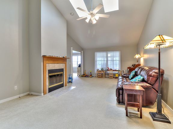 2nd image of 2519 Windward Blvd Unit 2519