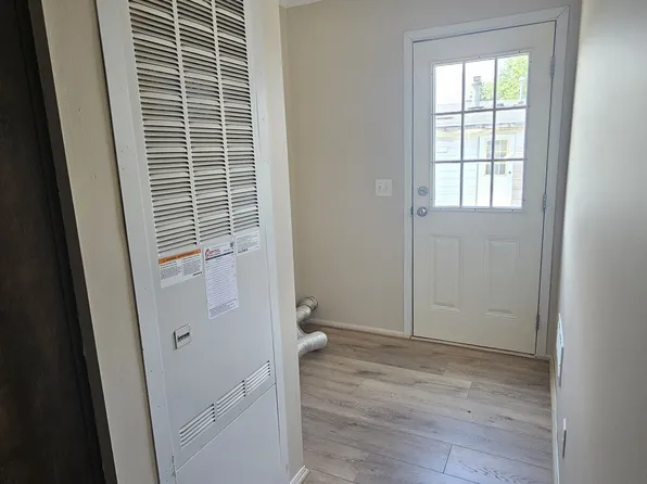 4851 Eisenhower Dr #296, Hudsonville, MI 49426