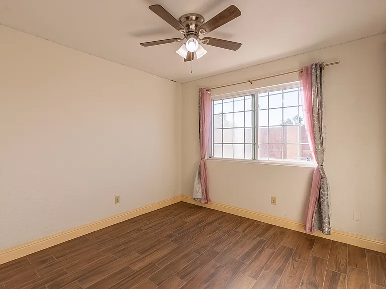 5500 Sunset Oak Ct — Photo 25