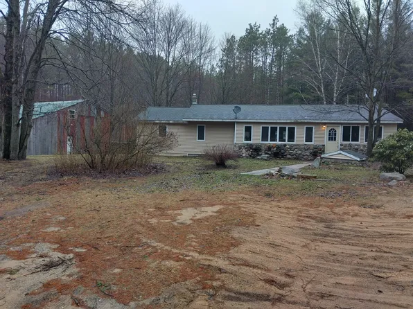 5914 E Buchanan Rd, Hesperia, MI 49421
