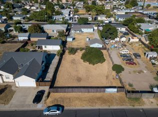 319 Grand Prix Ave, Manteca, CA 95337
