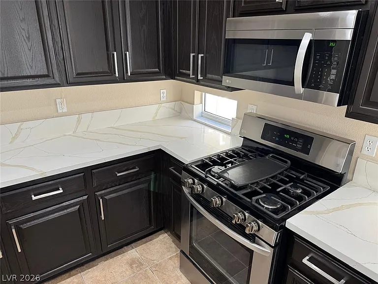 6197 Glimmering Light Ave — Photo 12
