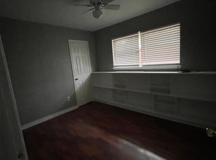 9643 Beverlyhill St, Houston, TX 77063