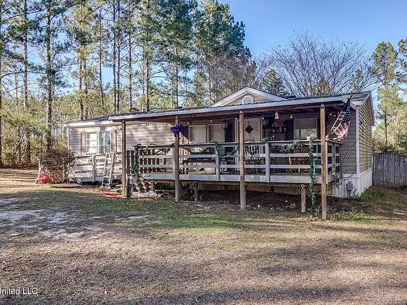 2nd image of 20220 Gordon St