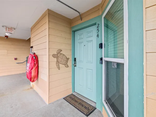 9520 Seawall Blvd APT 254, Galveston, TX 77554
