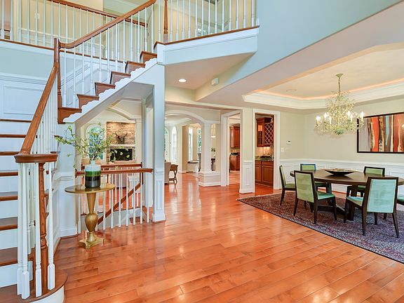 5th image of 1508 Dade Ln