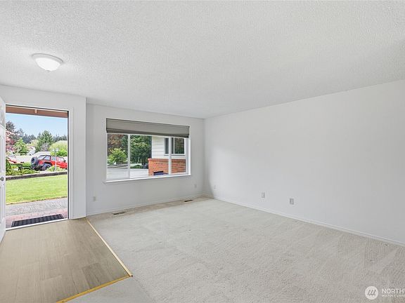 5th image of 1804 157th Street Ct E