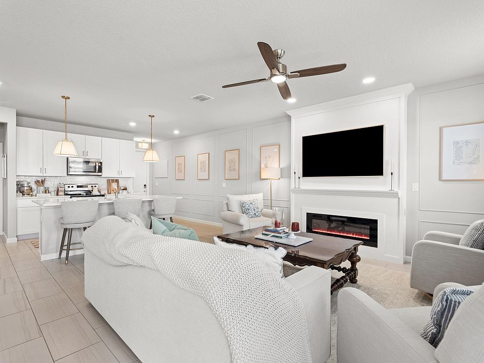 1st image of 5612 SE Edgewater Circle