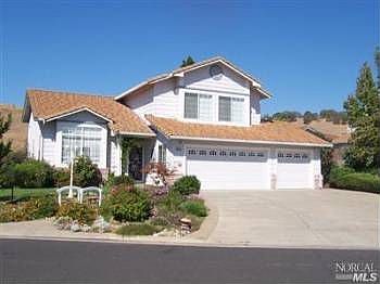 2nd image of 2413 Bay Hill Dr