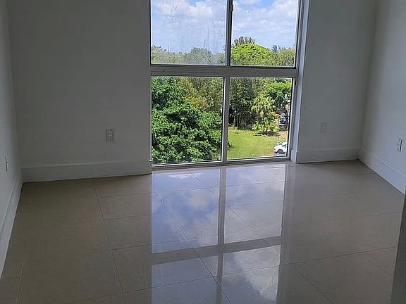 4th image of 9755 NW 52nd St APT 509
