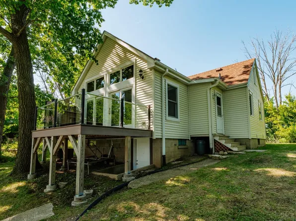 34639 Elm STREET, Summit, WI 53066
