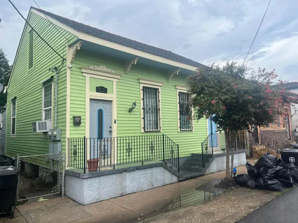 2715 Urquhart St, New Orleans, LA 70117
