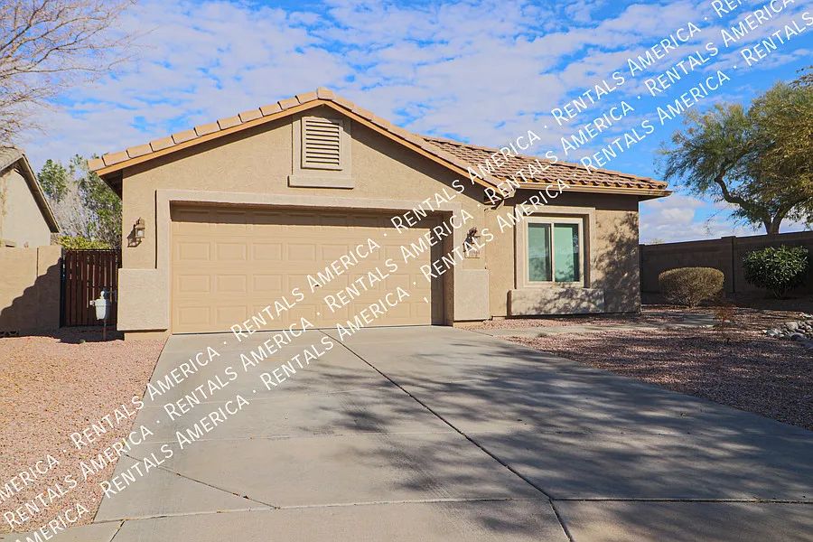 4 Bed 2 Bath Single Level Home -Move In Ready — Photo 2