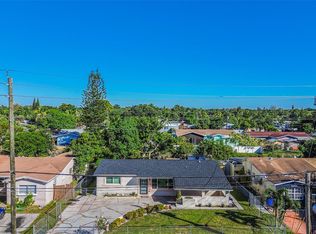 6431 SW 19th St, North Lauderdale, FL 33068