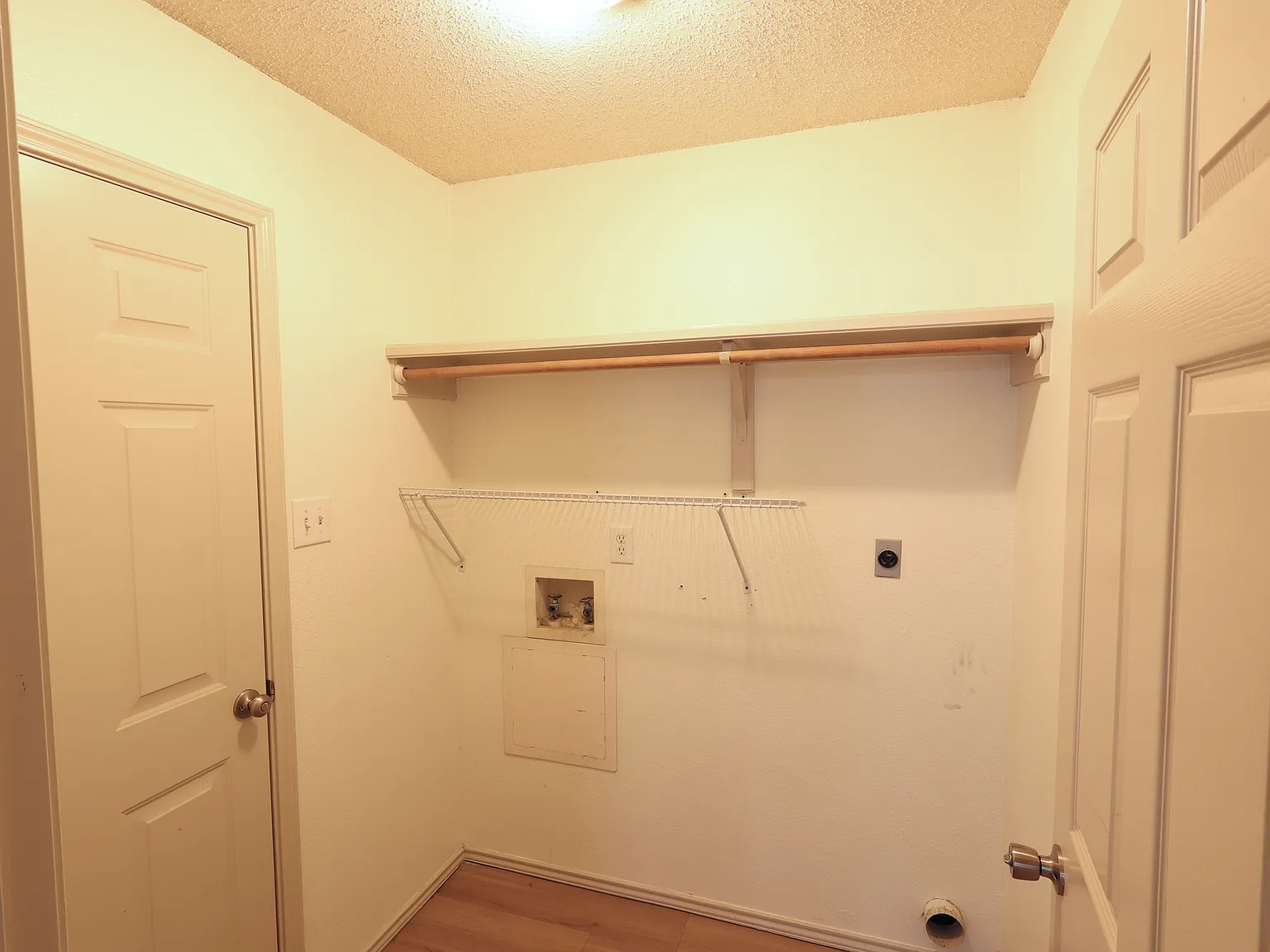 3 bed, 1387 sqft, $1,650 — Photo 2