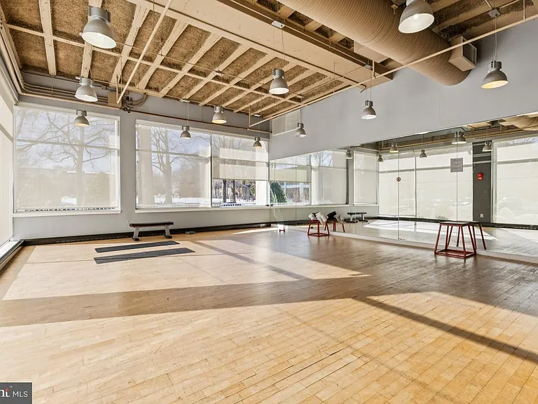 350 G St SW #N414 — Photo 9