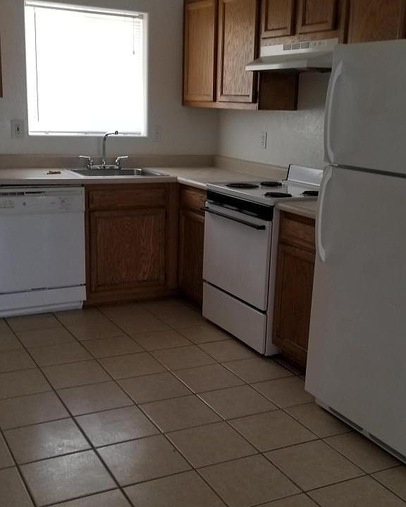 2nd image of 9098 W Magnum Dr