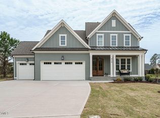 916 Lily Claire Ln, Fuquay Varina, NC 27526