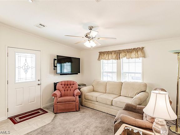5th image of 97 Lofty Ln