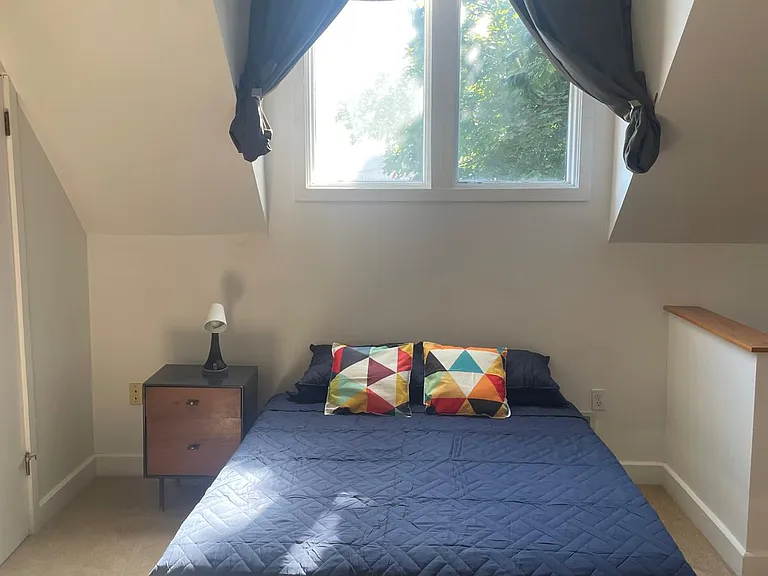 410 E End Ave #6 — Photo 11