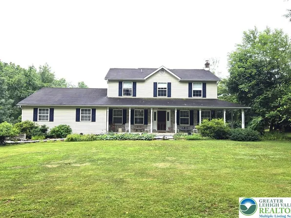 477 Quiet Valley Rd, Mount Bethel, PA 18343