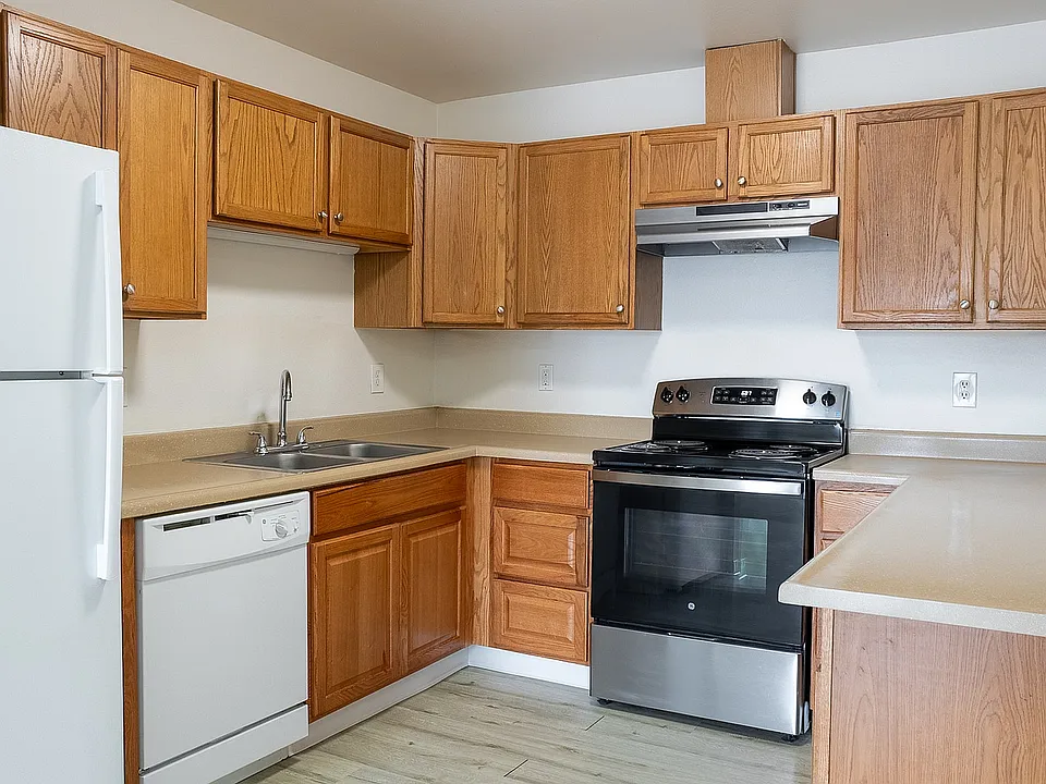 Aspen Grove Apartments - Hillsboro Oregon - Kitchen