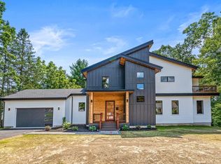 30 Selfridge Rd, Reading, MA 01867