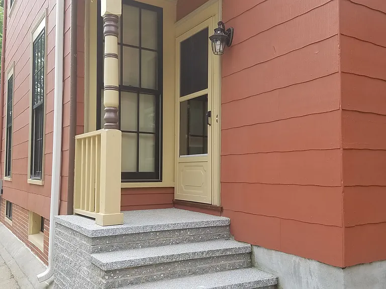 60 Cottage St #60 — Photo 28