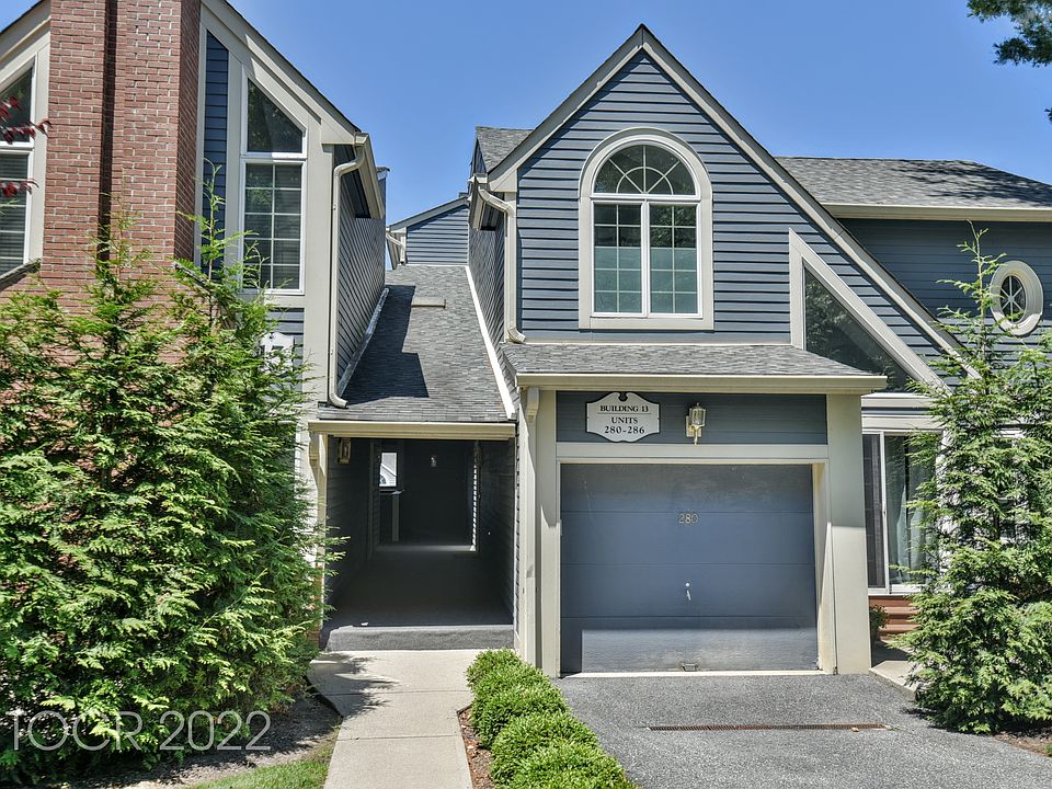 1st image of 282 Coventry Ct