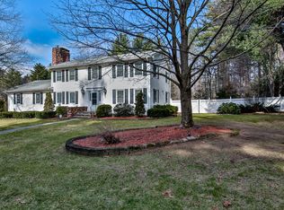 10 Mockingbird Ln, Hudson, NH 03051