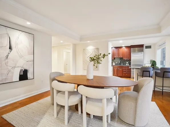 20 Chapel St APT B811, Brookline, MA 02446
