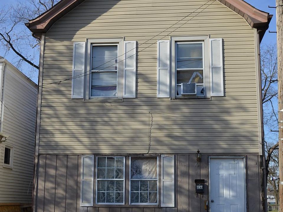 2nd image of 854 Greenwood Ave