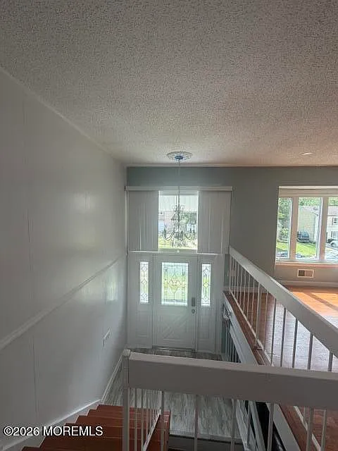 3 bed, 1.5 bath, 1908 sqft, $3,200 — Photo 3