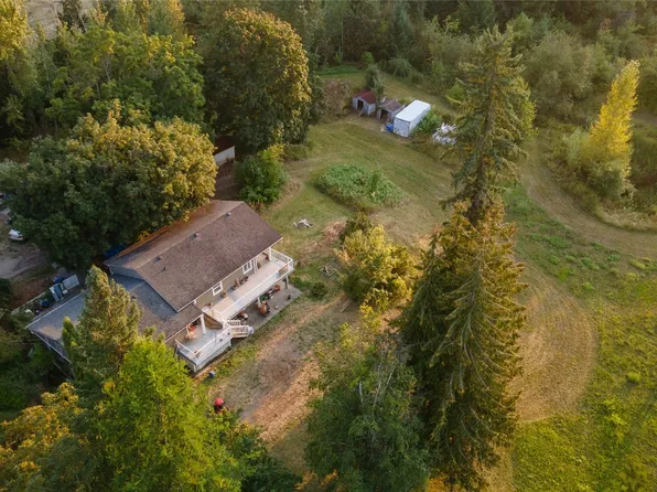 1121 Shuswap St SW, Salmon Arm, BC V1E 1J3