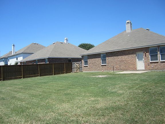2nd image of 1940 Caddo Springs Dr