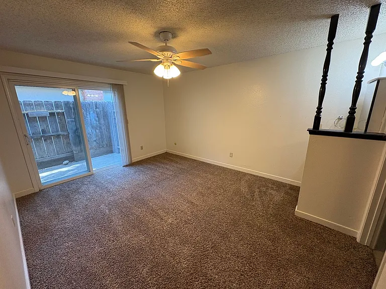 1748 E Laura Ave — Photo 5