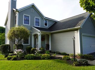 17 Jamison Dr, Clifton Park, NY 12065